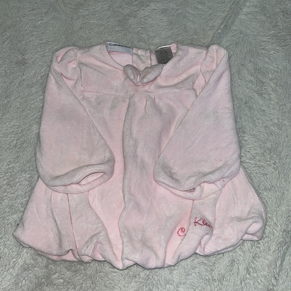 (3 for $10) Calvin Klein fuzzy sweater - Picture 2 of 4